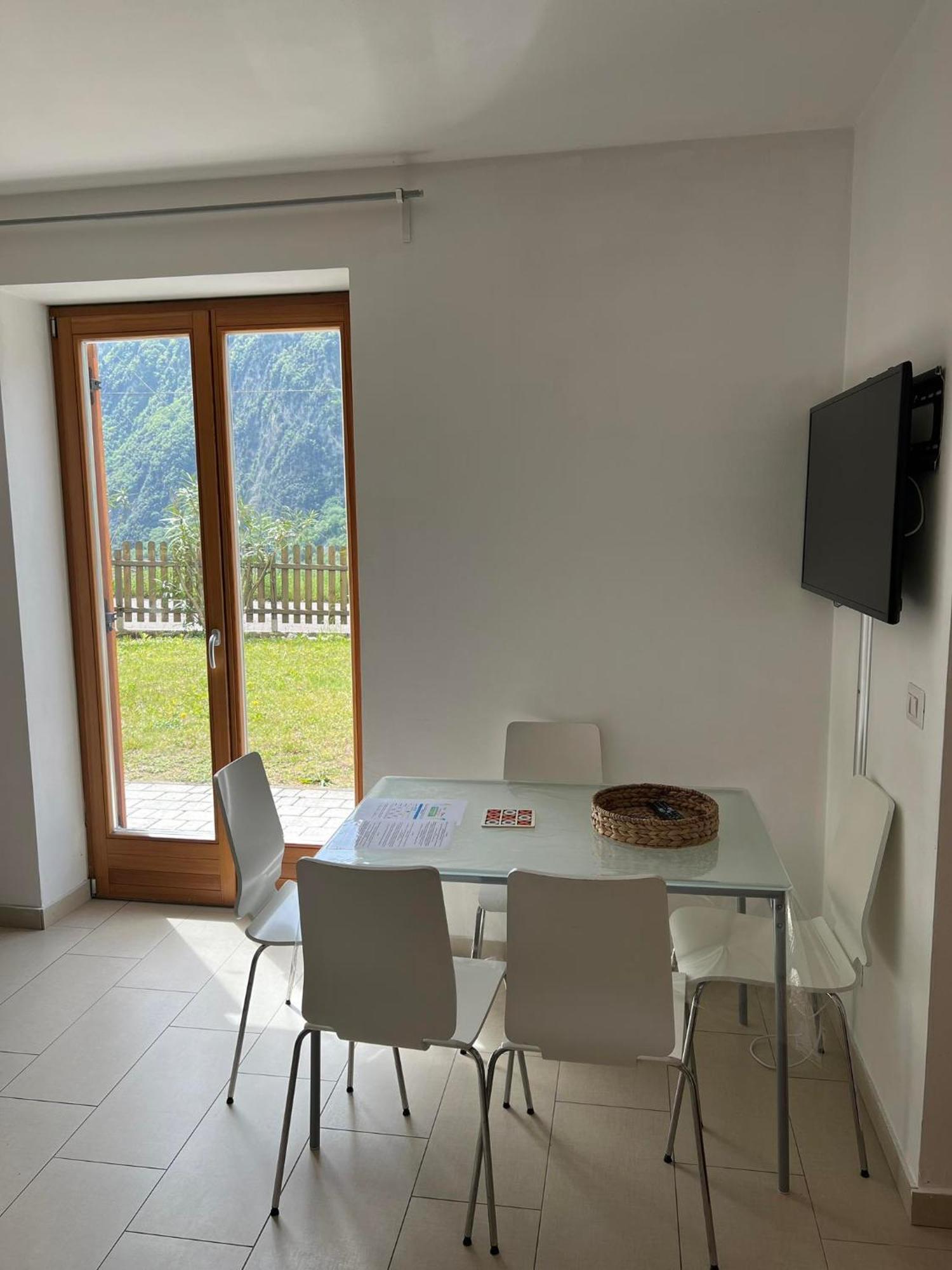 Infinity View Garda Lake Тенно Экстерьер фото